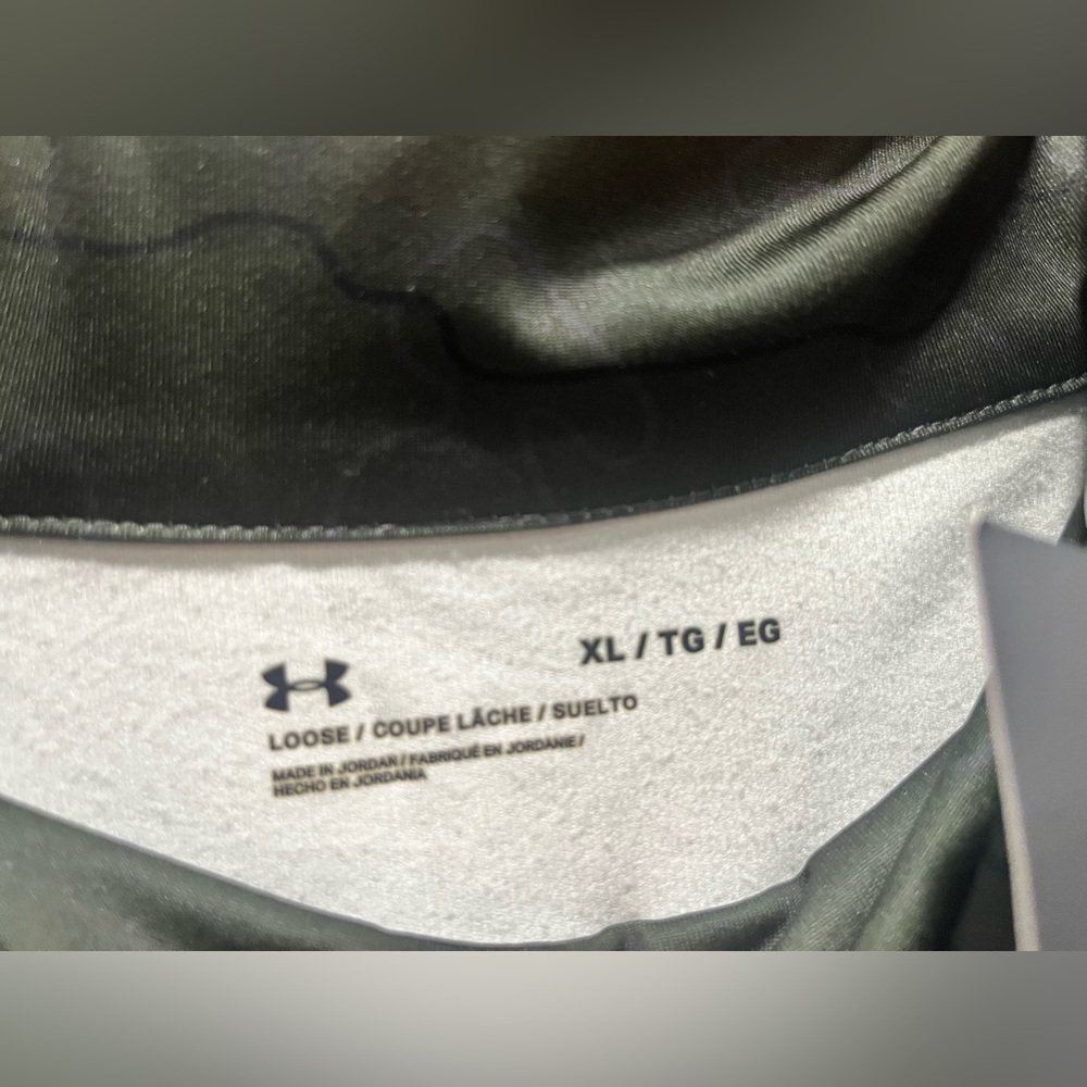 Under Armour Dark Green Camo Funnel Neck Top - Picture 3 of 5